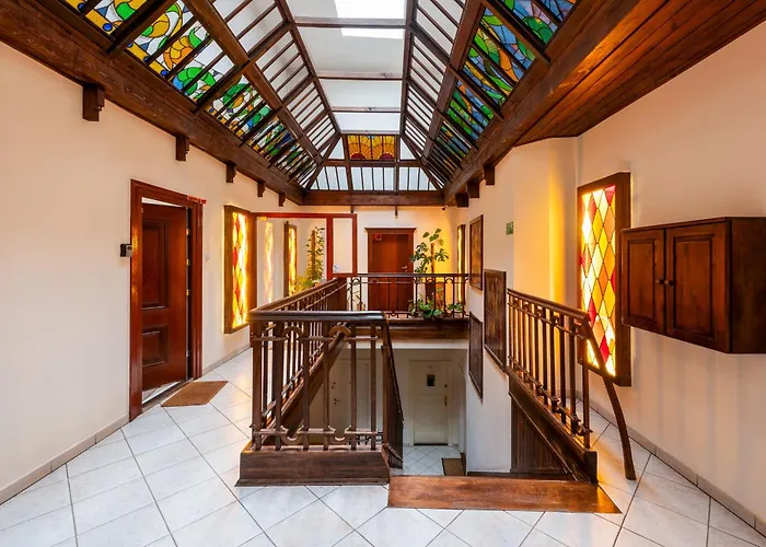 Select Suites By Mb s
